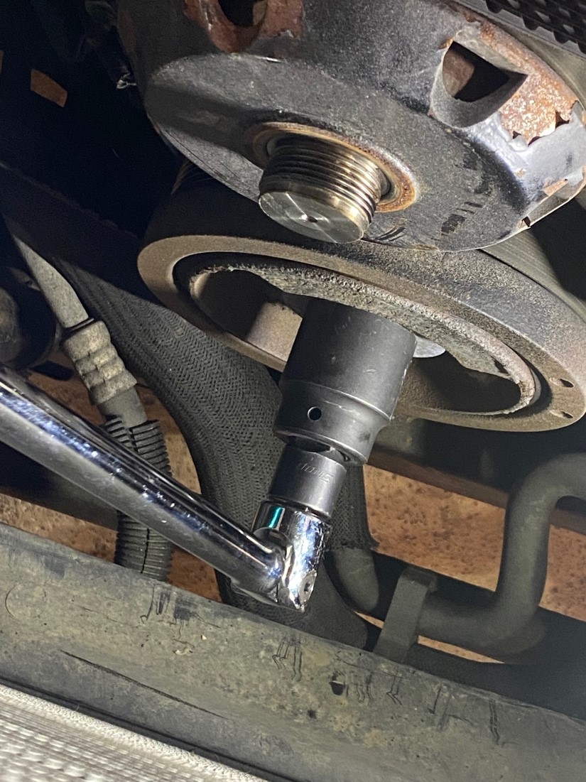 Pinning the Crankshaft in your Duramax XDP Blog