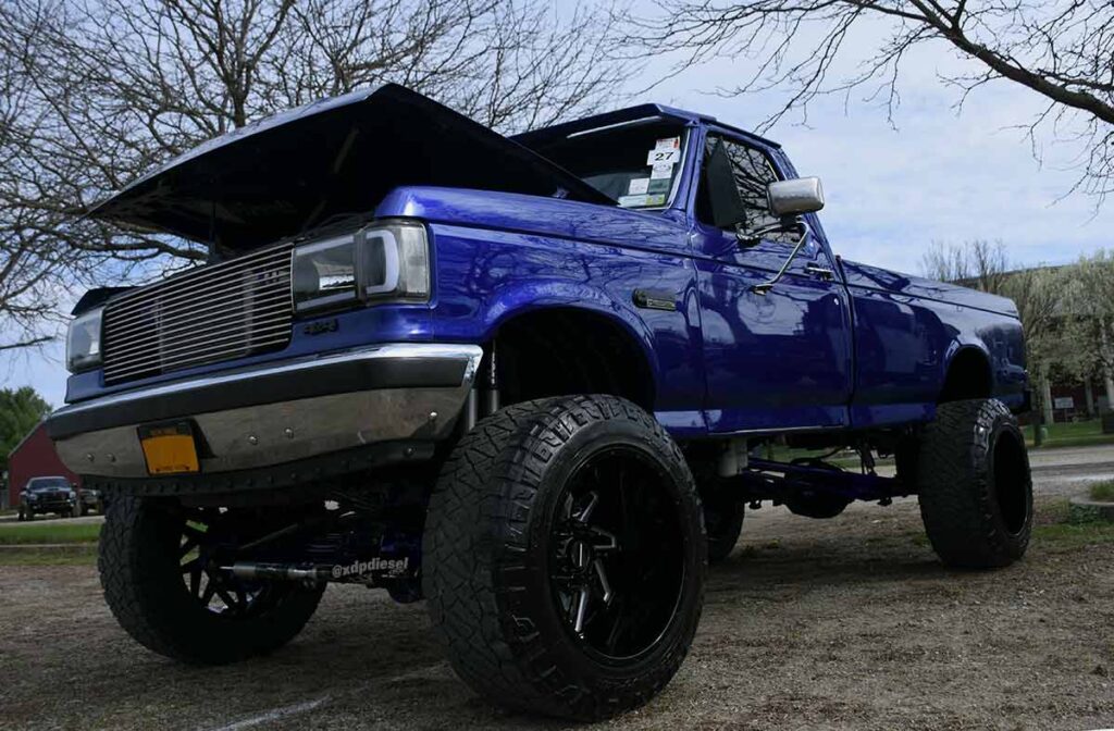 Big Time Kustomz blue Ford OBS