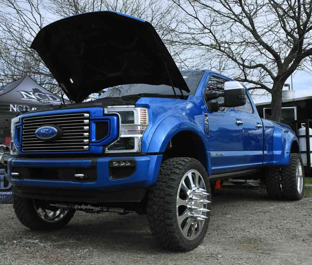 Big Time Kustomz blue Ford F450