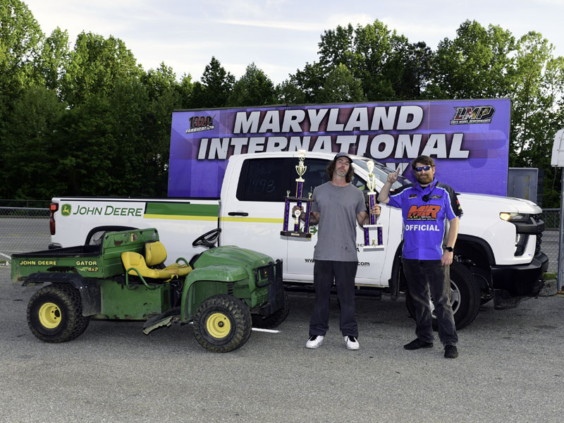 Race Truck winner Troy Styron