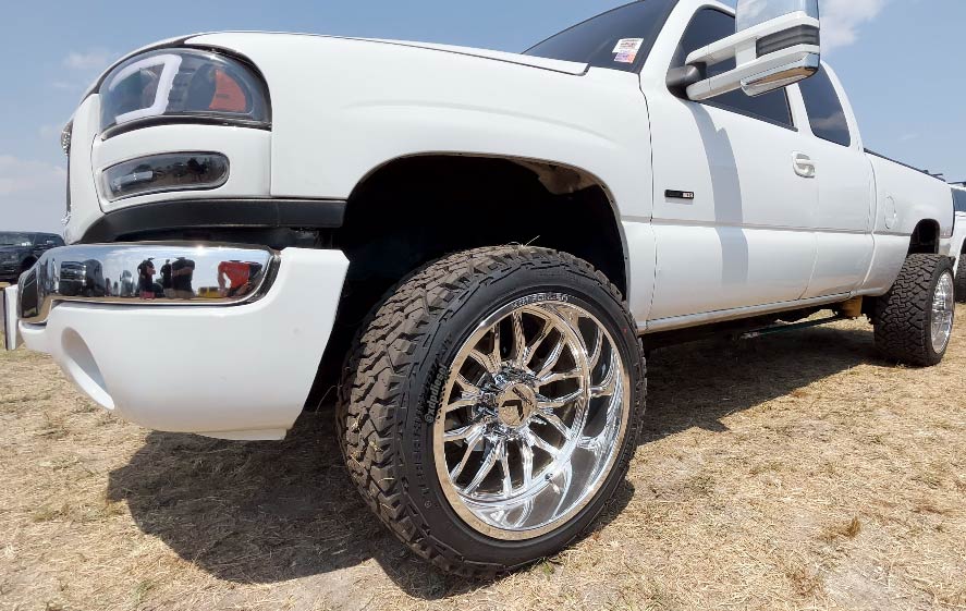 David's 2003 GMC Sierra LB7 Duramax