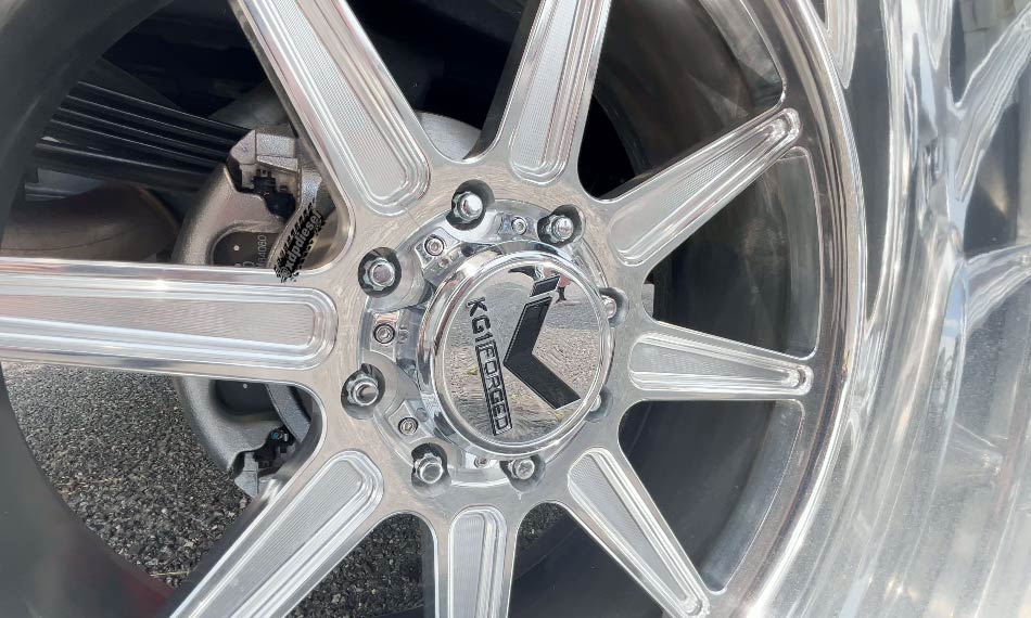 KG1 Forged wheel closeup